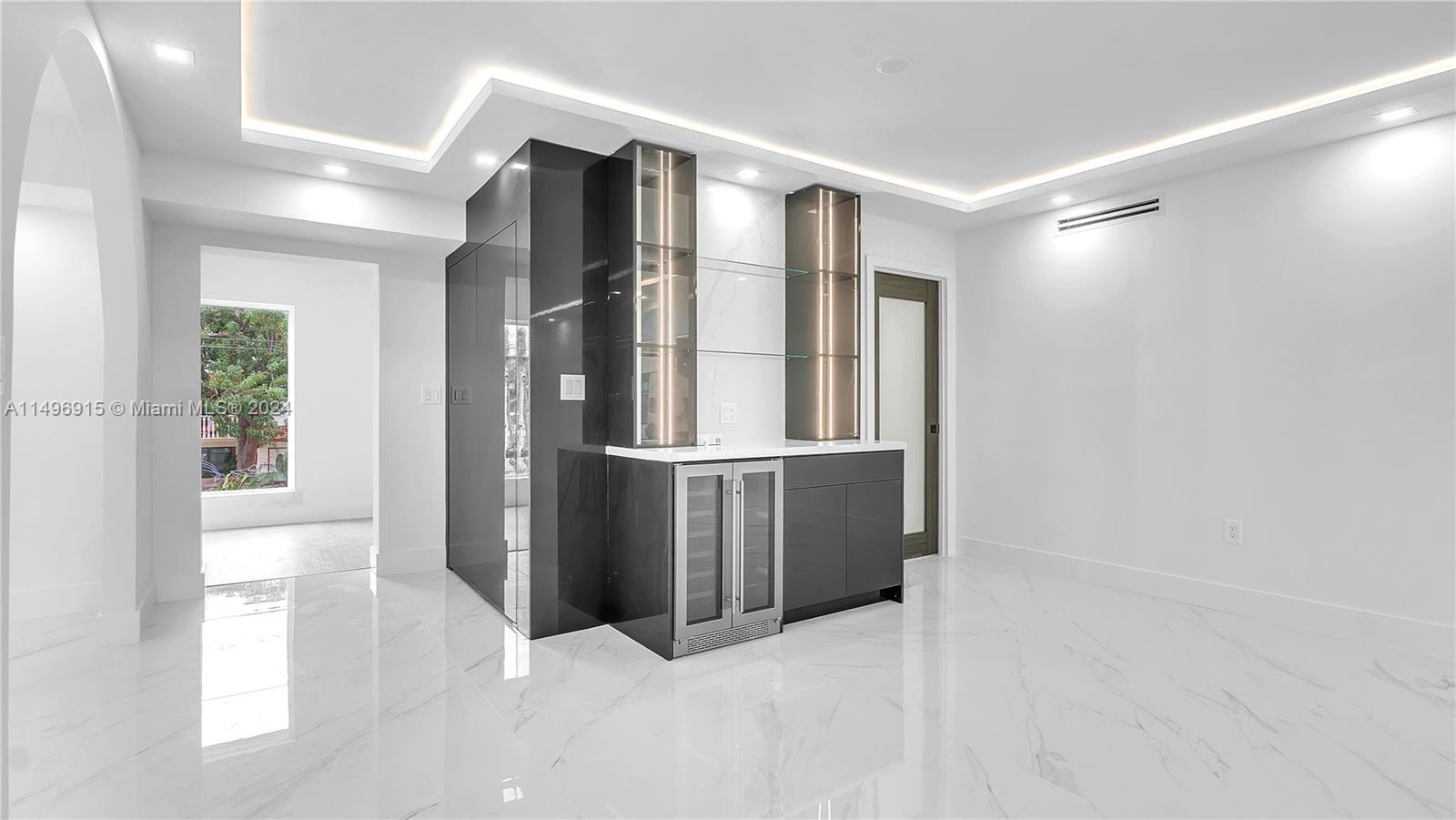 418 Laguna Ave, Key Largo, FL, 33037 United States, 5 Bedrooms Bedrooms, ,3 BathroomsBathrooms,Residential,For Sale,Laguna Ave,A11496915