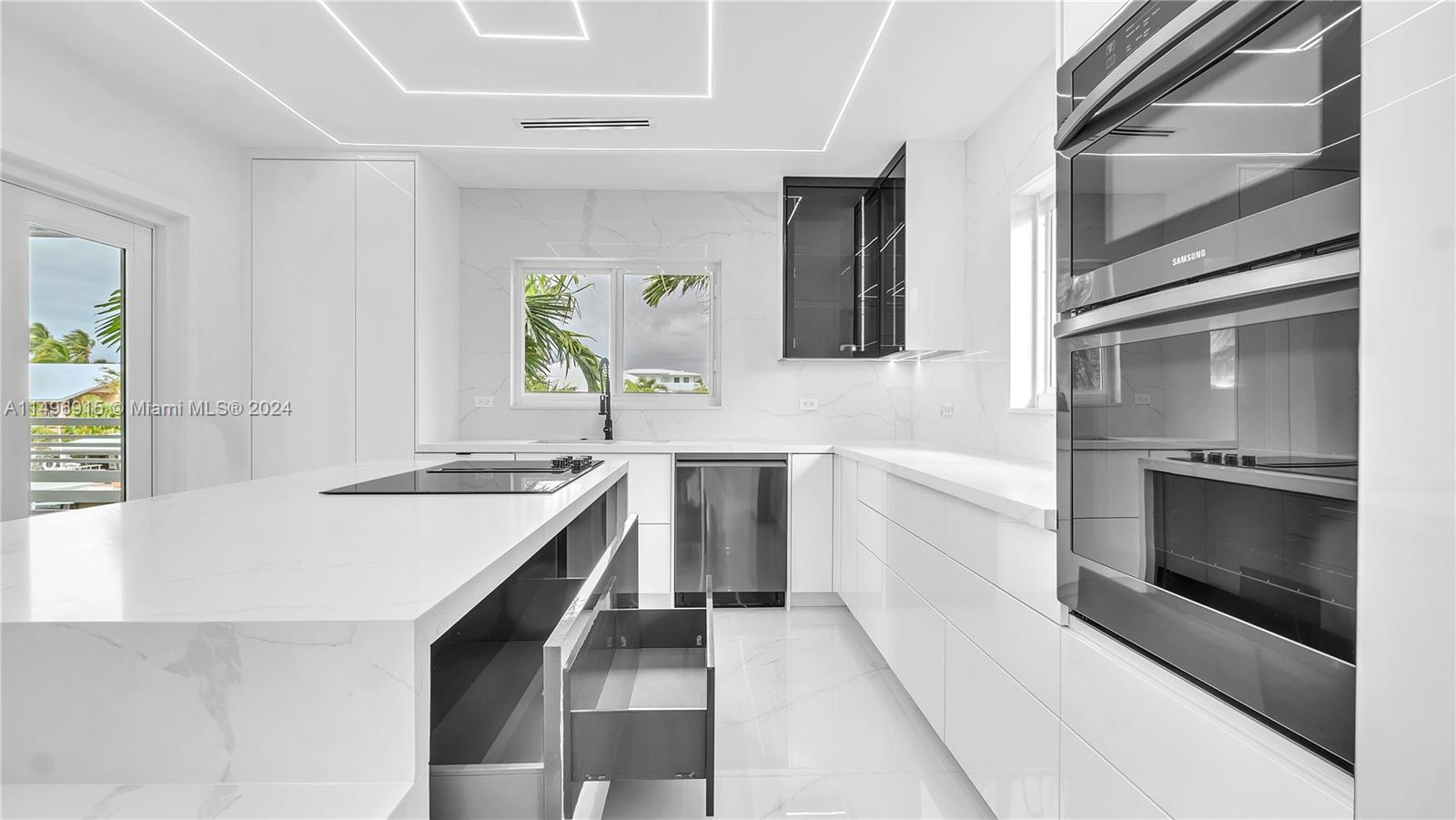 418 Laguna Ave, Key Largo, FL, 33037 United States, 5 Bedrooms Bedrooms, ,3 BathroomsBathrooms,Residential,For Sale,Laguna Ave,A11496915