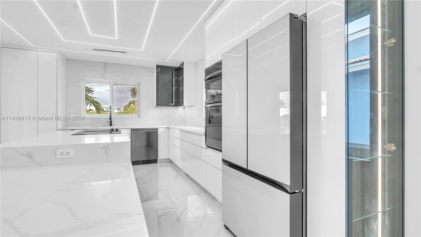 418 Laguna Ave, Key Largo, FL, 33037 United States, 5 Bedrooms Bedrooms, ,3 BathroomsBathrooms,Residential,For Sale,Laguna Ave,A11496915