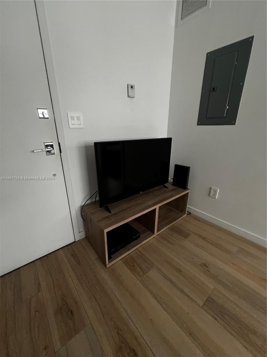 700 16th St 204, Miami Beach, Florida 33139, 1 Bedroom Bedrooms, ,1 BathroomBathrooms,Residentiallease,For Rent,700 16th St 204,A11497758