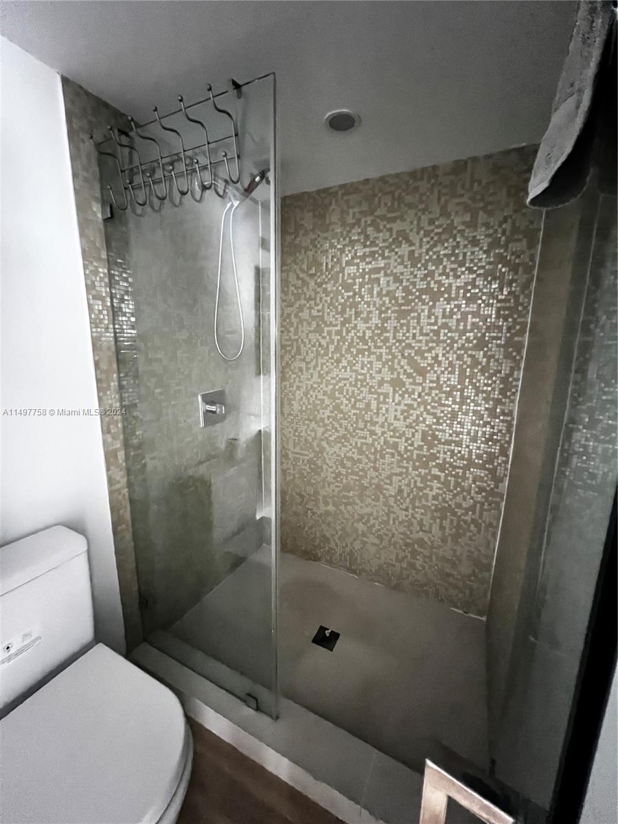 700 16th St 204, Miami Beach, Florida 33139, 1 Bedroom Bedrooms, ,1 BathroomBathrooms,Residentiallease,For Rent,700 16th St 204,A11497758