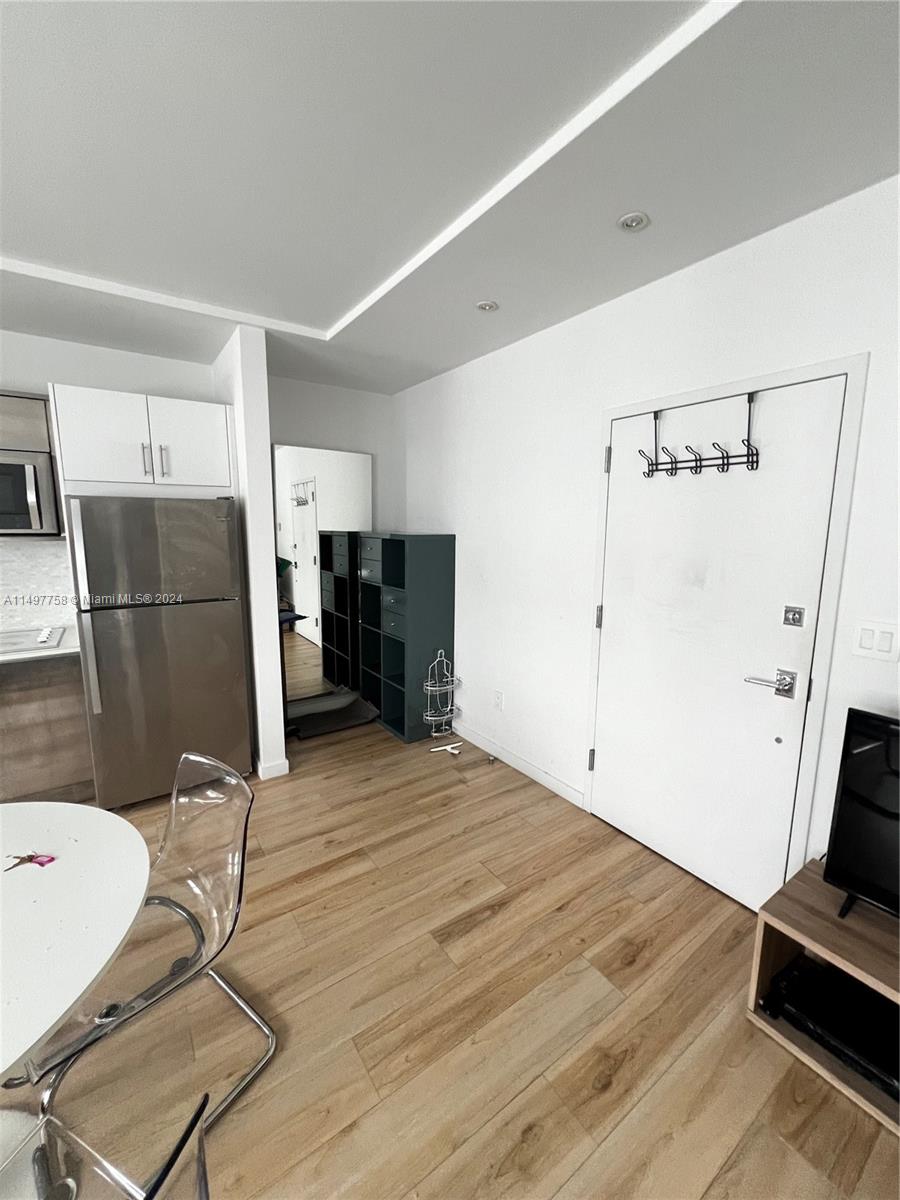 700 16th St 204, Miami Beach, Florida 33139, 1 Bedroom Bedrooms, ,1 BathroomBathrooms,Residentiallease,For Rent,700 16th St 204,A11497758