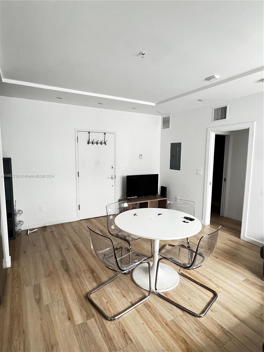 700 16th St 204, Miami Beach, Florida 33139, 1 Bedroom Bedrooms, ,1 BathroomBathrooms,Residentiallease,For Rent,700 16th St 204,A11497758