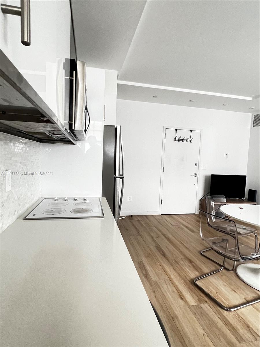 700 16th St 204, Miami Beach, Florida 33139, 1 Bedroom Bedrooms, ,1 BathroomBathrooms,Residentiallease,For Rent,700 16th St 204,A11497758