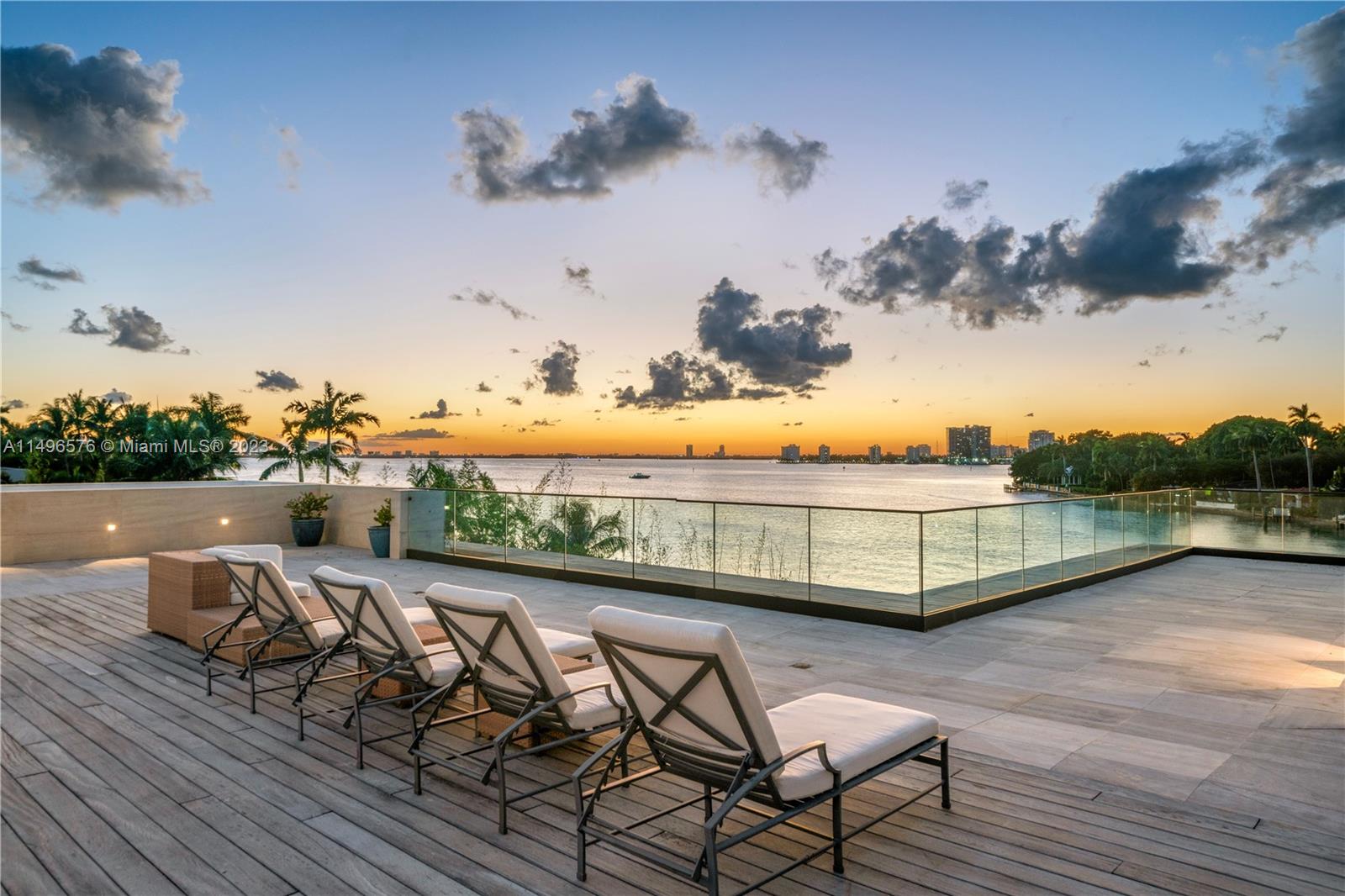 6440 N Bay Rd, Miami Beach, Florida 33141, 7 Bedrooms Bedrooms, ,10 BathroomsBathrooms,Residential,For Sale,6440 N Bay Rd,A11496576