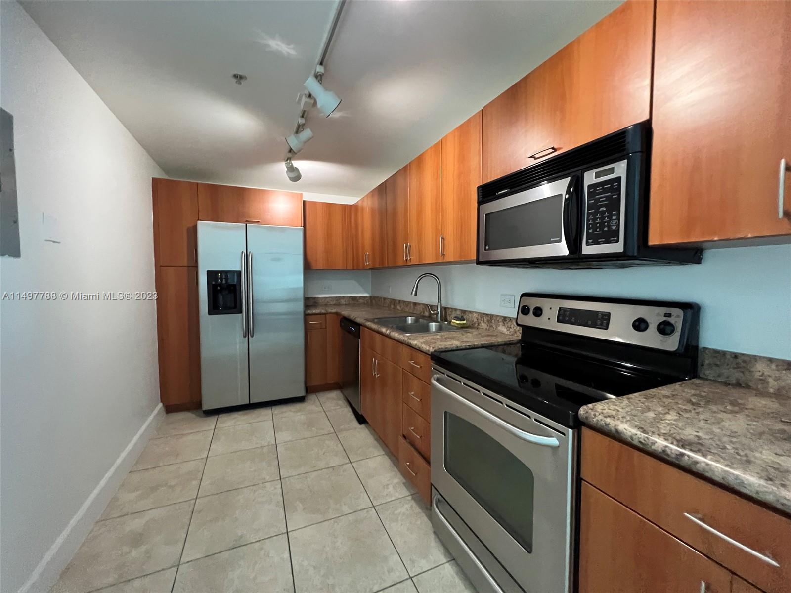 7501 E Treasure Dr 4C, North Bay Village, Florida 33141, 1 Bedroom Bedrooms, ,1 BathroomBathrooms,Residential,For Sale,7501 E Treasure Dr 4C,A11497788