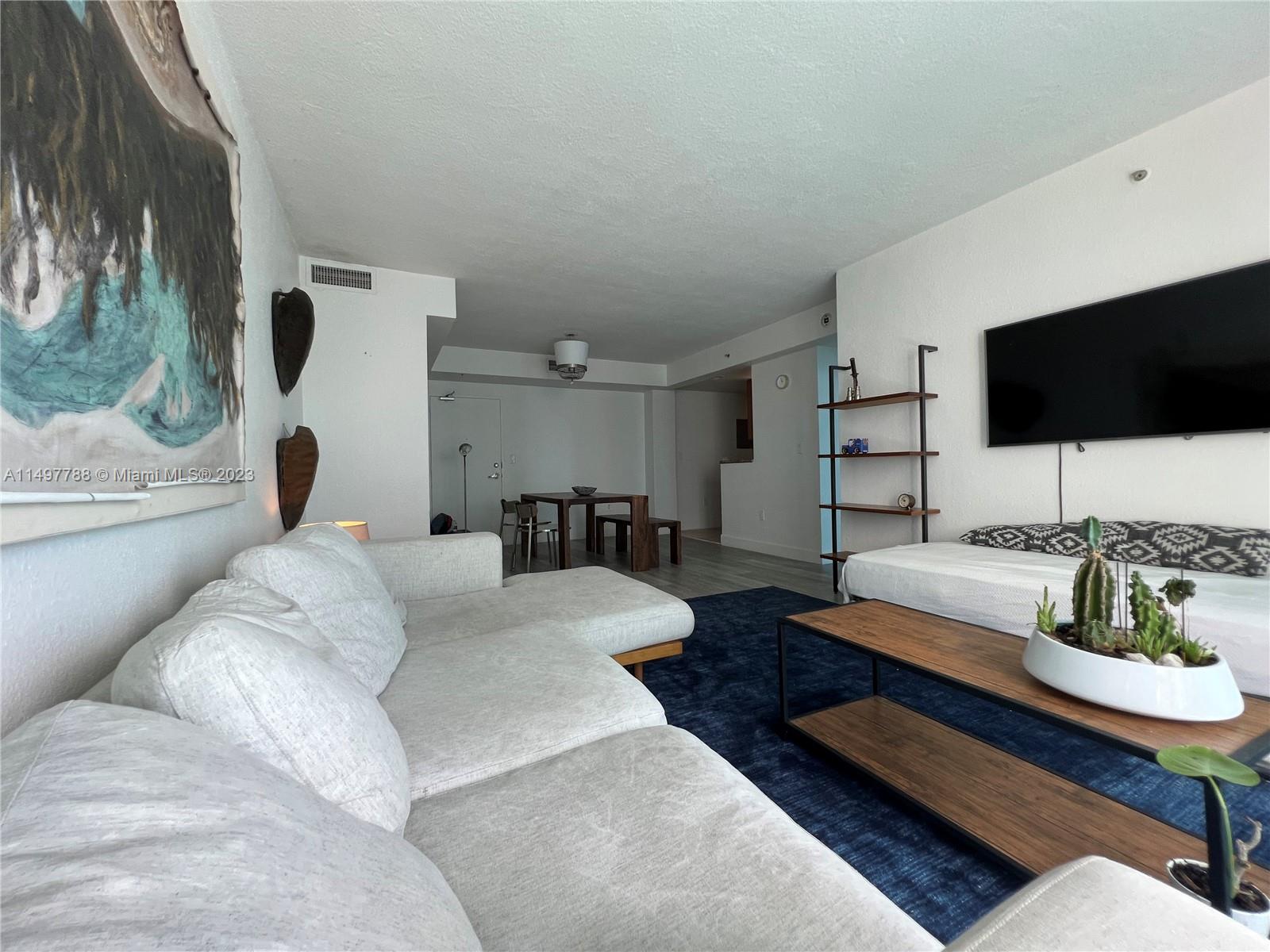 7501 E Treasure Dr 4C, North Bay Village, Florida 33141, 1 Bedroom Bedrooms, ,1 BathroomBathrooms,Residential,For Sale,7501 E Treasure Dr 4C,A11497788