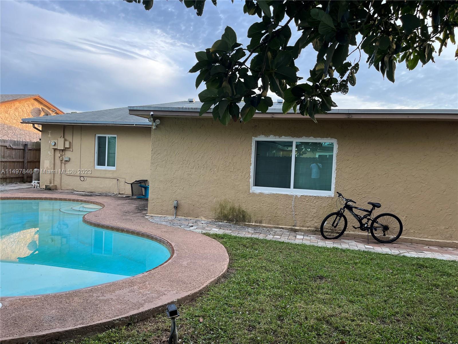 8241 SW 9th Pl, North Lauderdale, Florida 33068, 3 Bedrooms Bedrooms, ,2 BathroomsBathrooms,Residential,For Sale,8241 SW 9th Pl,A11497846