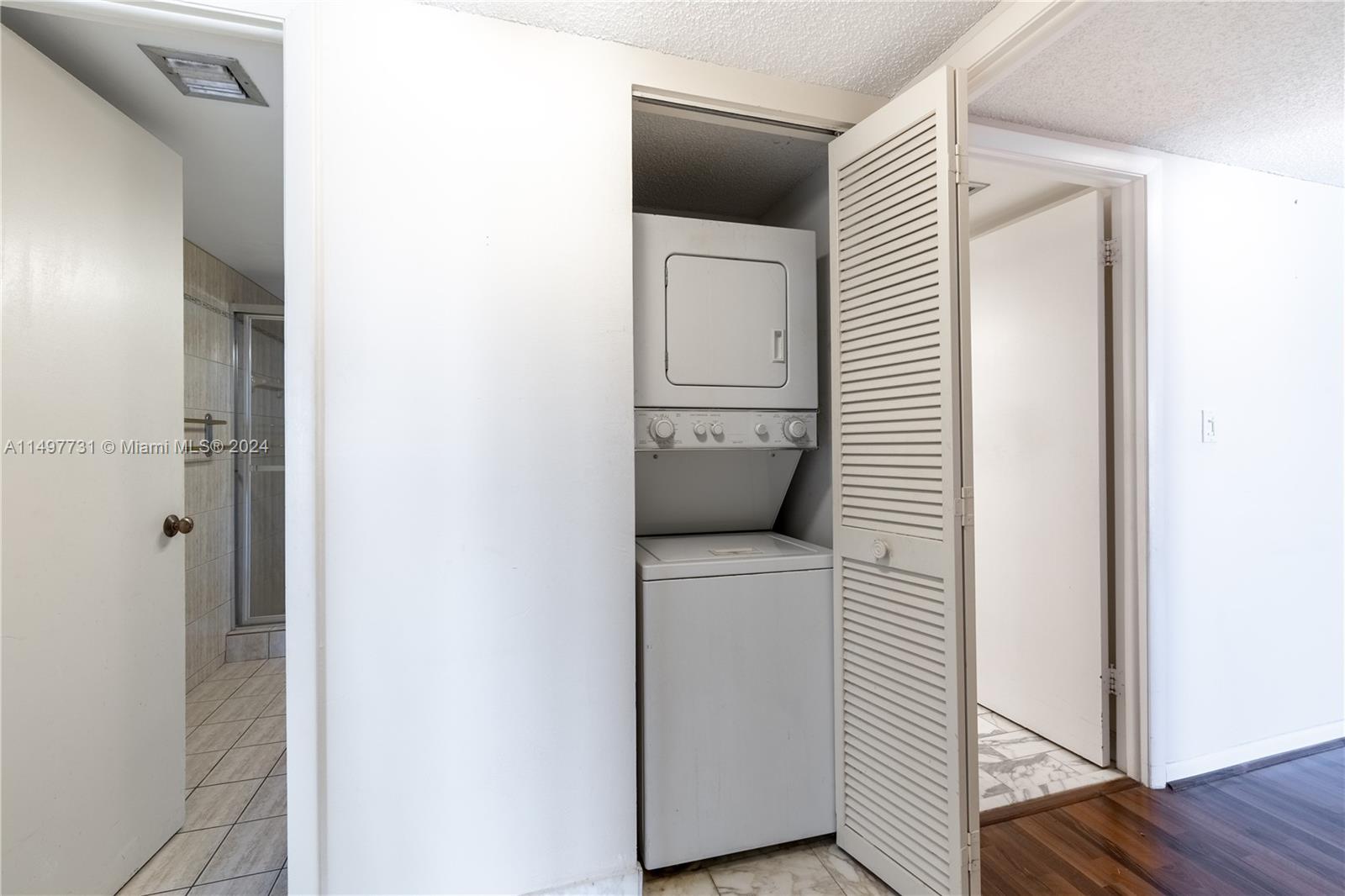 2000 Towerside Ter 1807, Miami, Florida 33138, 2 Bedrooms Bedrooms, ,2 BathroomsBathrooms,Residential,For Sale,2000 Towerside Ter 1807,A11497731