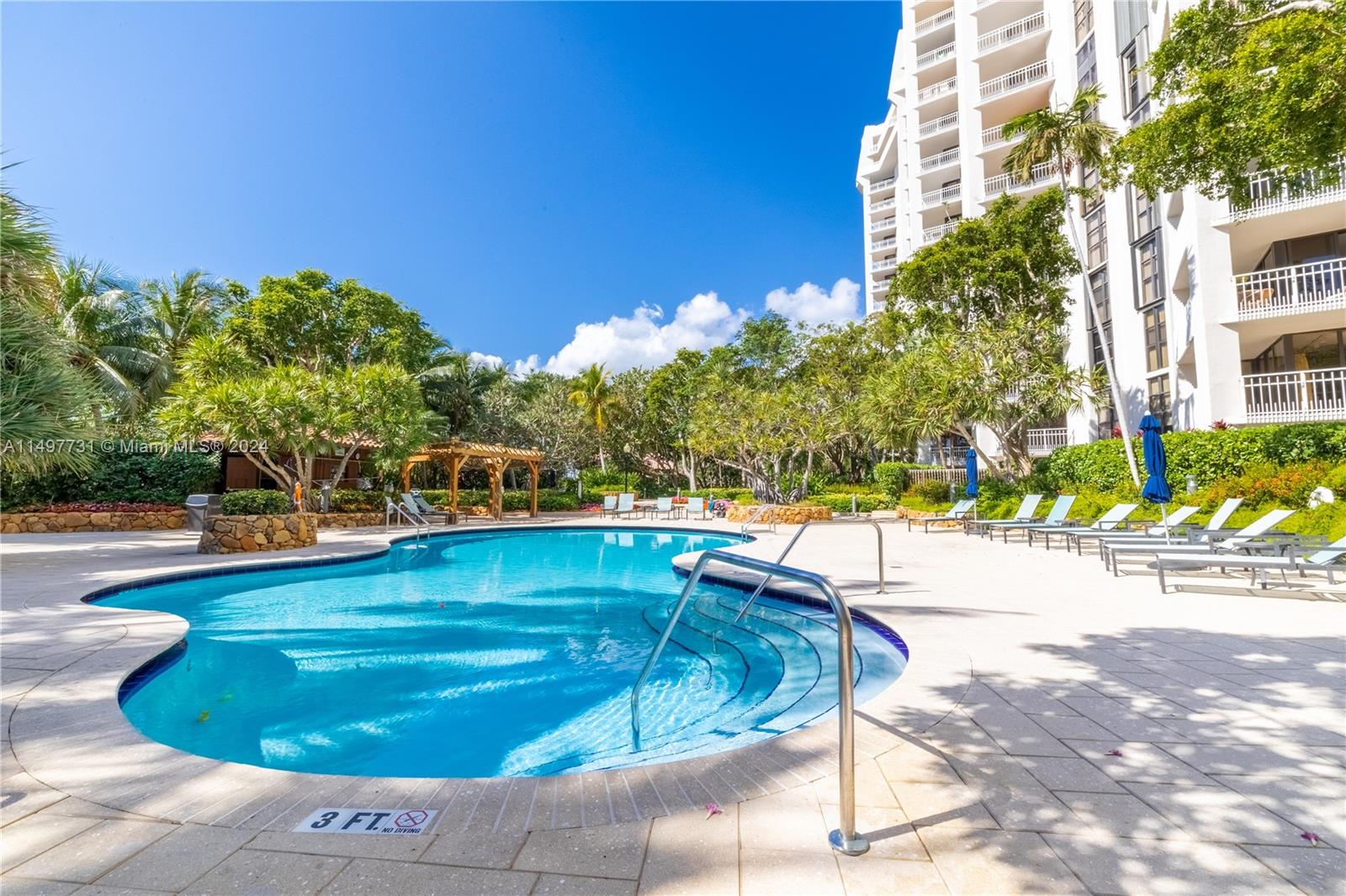 2000 Towerside Ter 1807, Miami, Florida 33138, 2 Bedrooms Bedrooms, ,2 BathroomsBathrooms,Residential,For Sale,2000 Towerside Ter 1807,A11497731