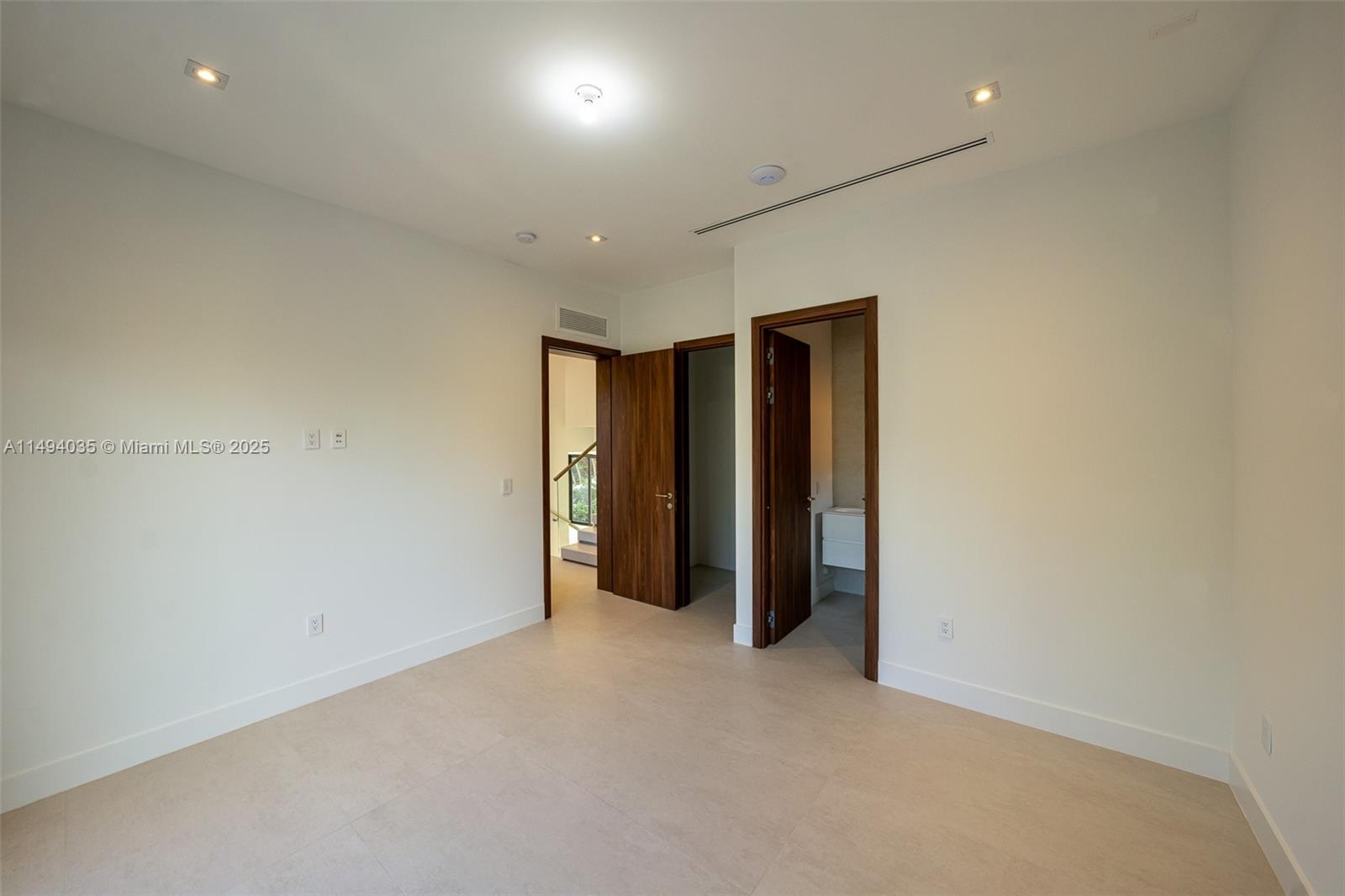 760 Woodcrest Rd, Key Biscayne, FL, 33149 United States, 5 Bedrooms Bedrooms, ,5 BathroomsBathrooms,Residential,For Sale,Woodcrest Rd,A11494035