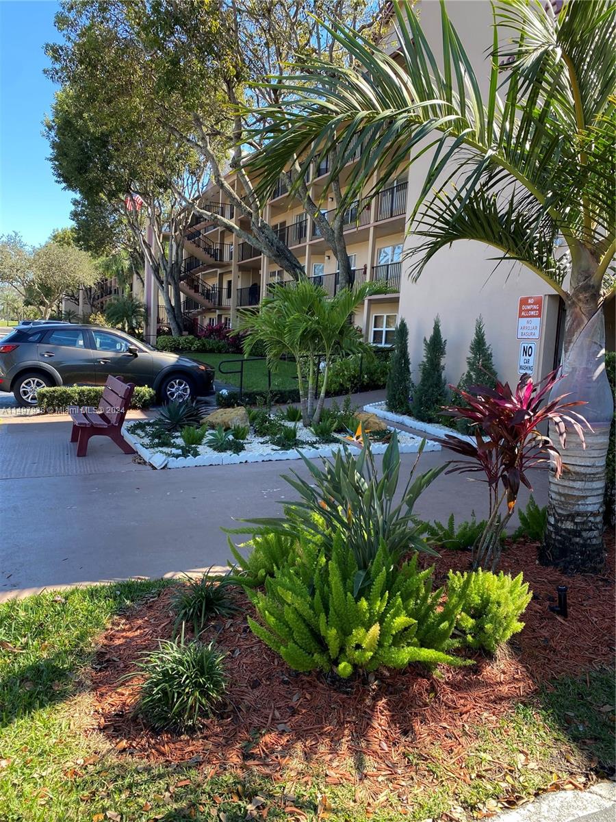 12950 SW 7th Ct 311A, Pembroke Pines, Florida 33027, 1 Bedroom Bedrooms, ,1 BathroomBathrooms,Residential,For Sale,12950 SW 7th Ct 311A,A11497938