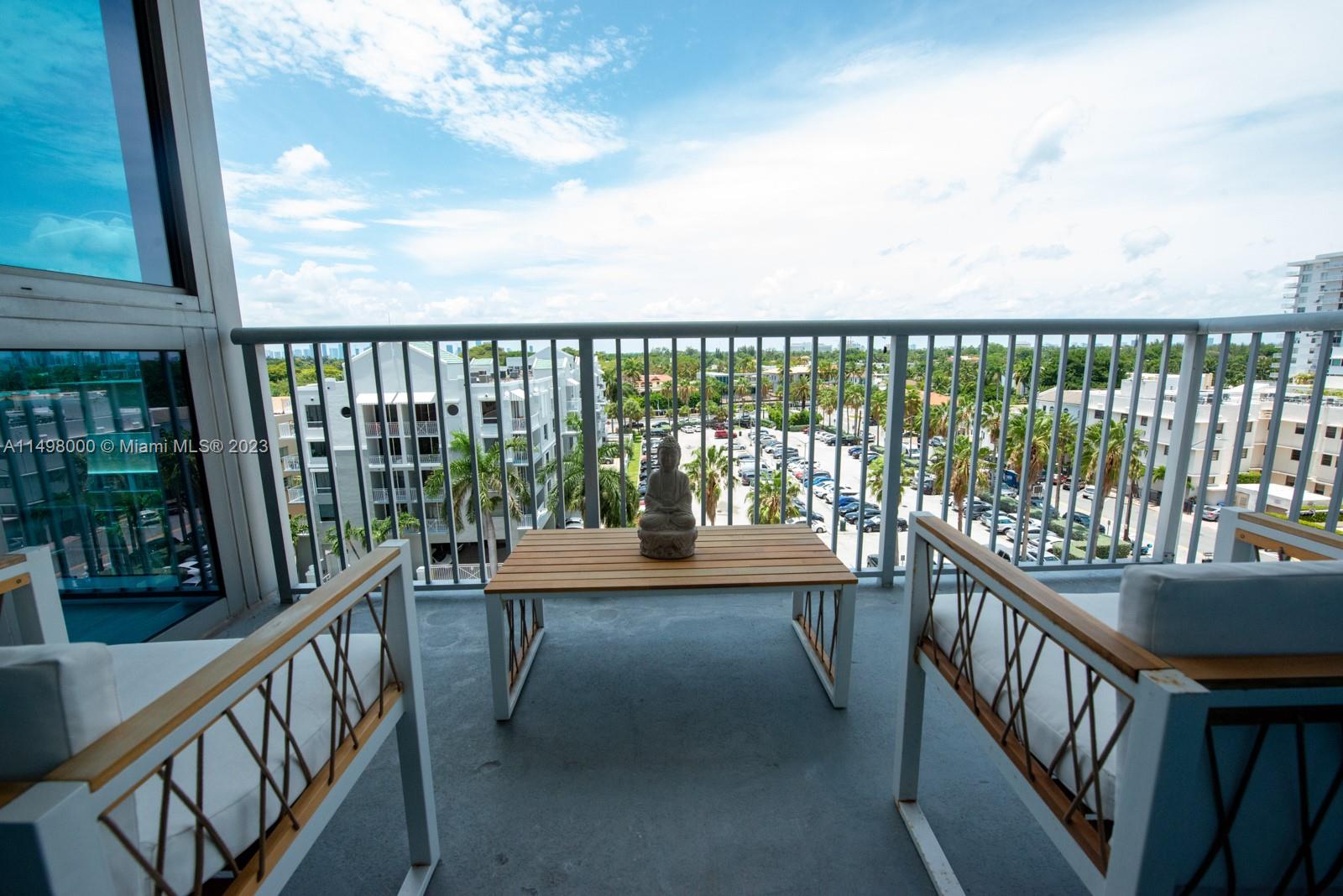 2655 Collins Ave 802, Miami Beach, Florida 33140, 3 Bedrooms Bedrooms, ,2 BathroomsBathrooms,Residential,For Sale,2655 Collins Ave 802,A11498000