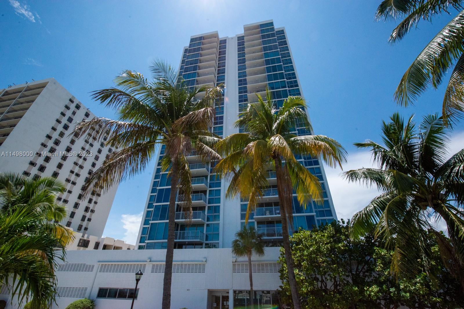 2655 Collins Ave 802, Miami Beach, Florida 33140, 3 Bedrooms Bedrooms, ,2 BathroomsBathrooms,Residential,For Sale,2655 Collins Ave 802,A11498000