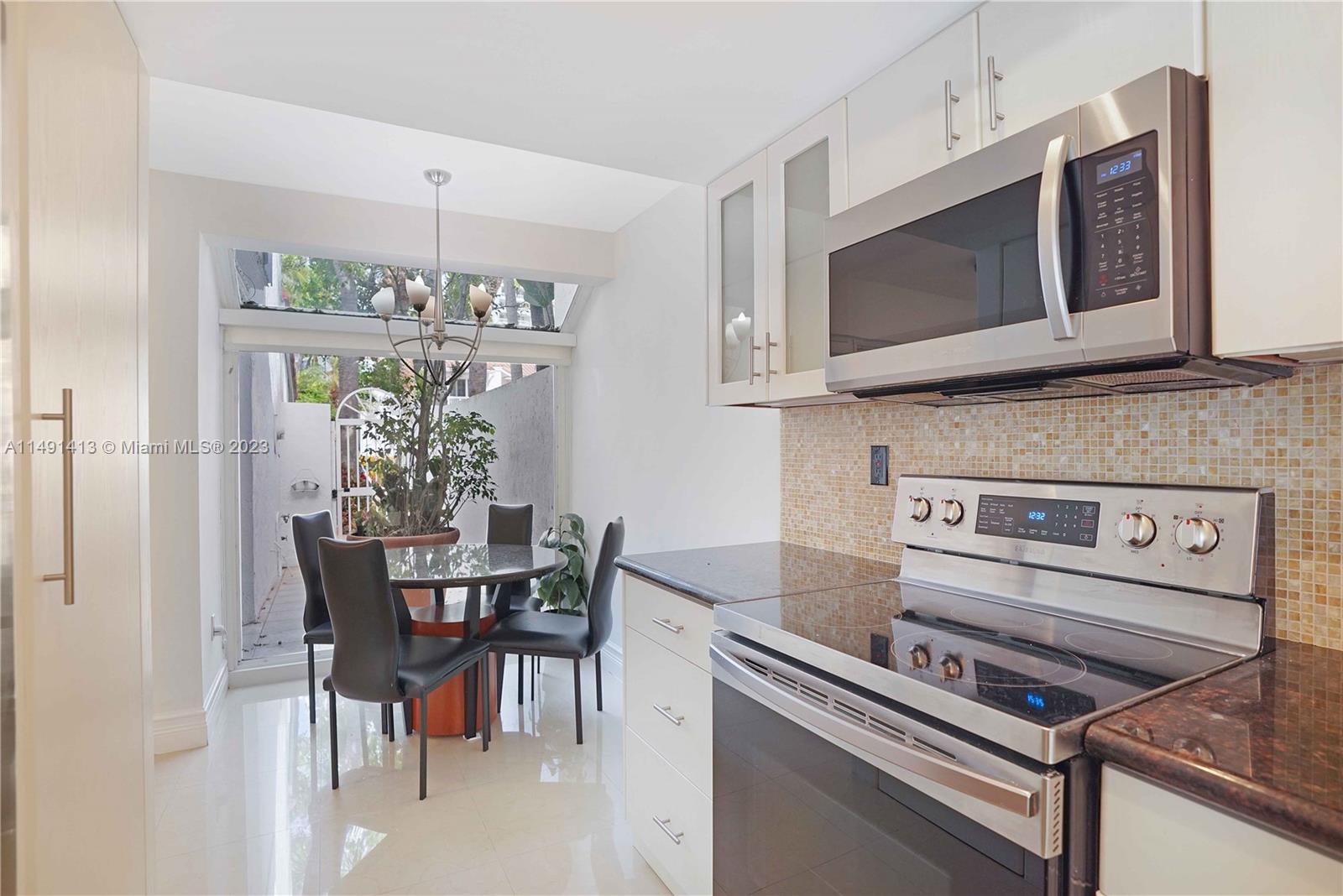 3762 NE 209th Ter 3762, Aventura, Florida 33180, 3 Bedrooms Bedrooms, ,2 BathroomsBathrooms,Residentiallease,For Rent,3762 NE 209th Ter 3762,A11491413