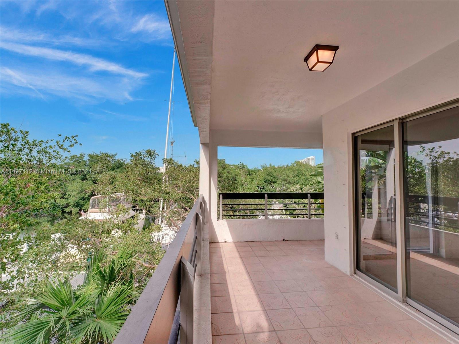 3475 Mystic Pointe Dr, Aventura, FL, 33180 United States, 3 Bedrooms Bedrooms, ,3 BathroomsBathrooms,Residential,For Sale,Mystic Pointe Dr,A11497112