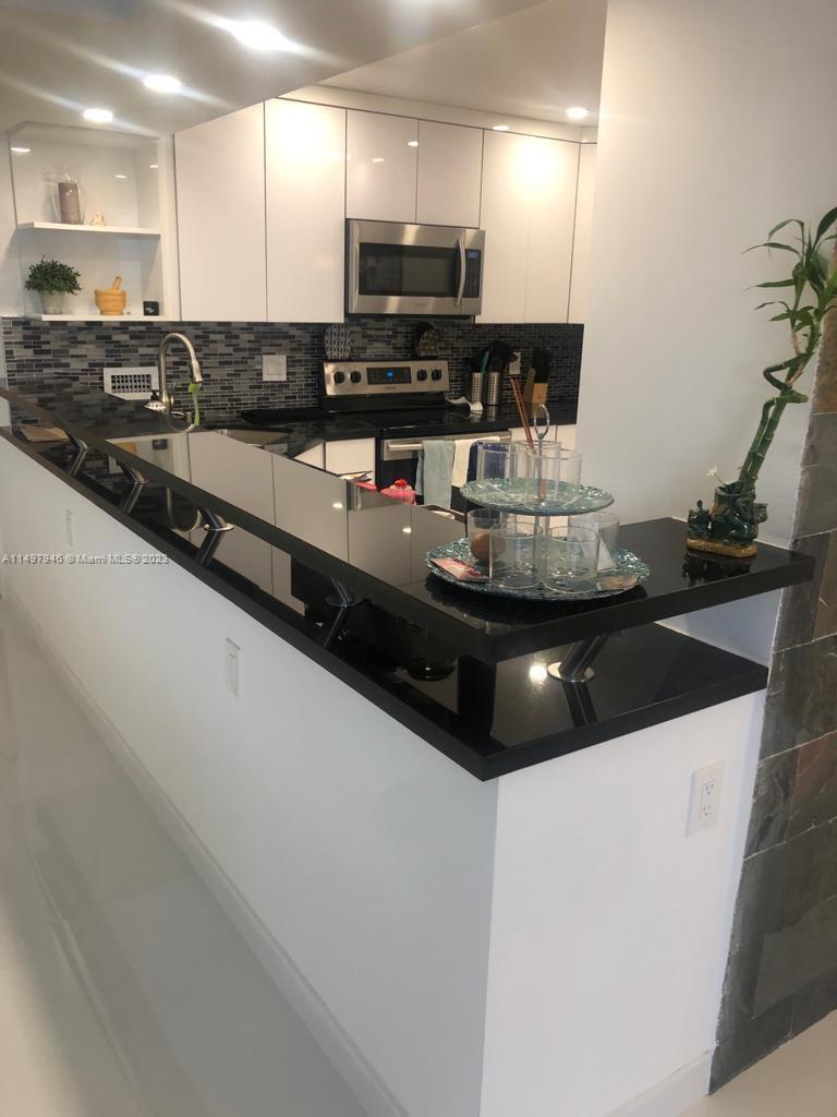 2030 S Ocean Dr 1706, Hallandale Beach, Florida 33009, 2 Bedrooms Bedrooms, ,2 BathroomsBathrooms,Residential,For Sale,2030 S Ocean Dr 1706,A11497946