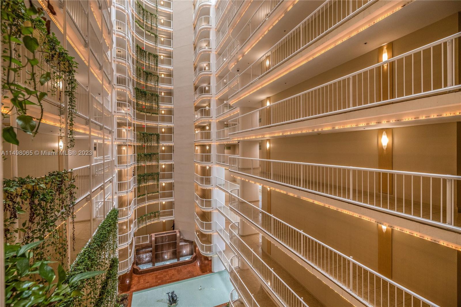 1717 N Bayshore Dr A-3638, Miami, Florida 33132, 1 Bedroom Bedrooms, ,1 BathroomBathrooms,Residential,For Sale,1717 N Bayshore Dr A-3638,A11498065