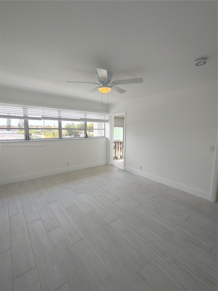 215 SE 3rd Ave 307C, Hallandale Beach, Florida 33009, 2 Bedrooms Bedrooms, ,1 BathroomBathrooms,Residential,For Sale,215 SE 3rd Ave 307C,A11496566