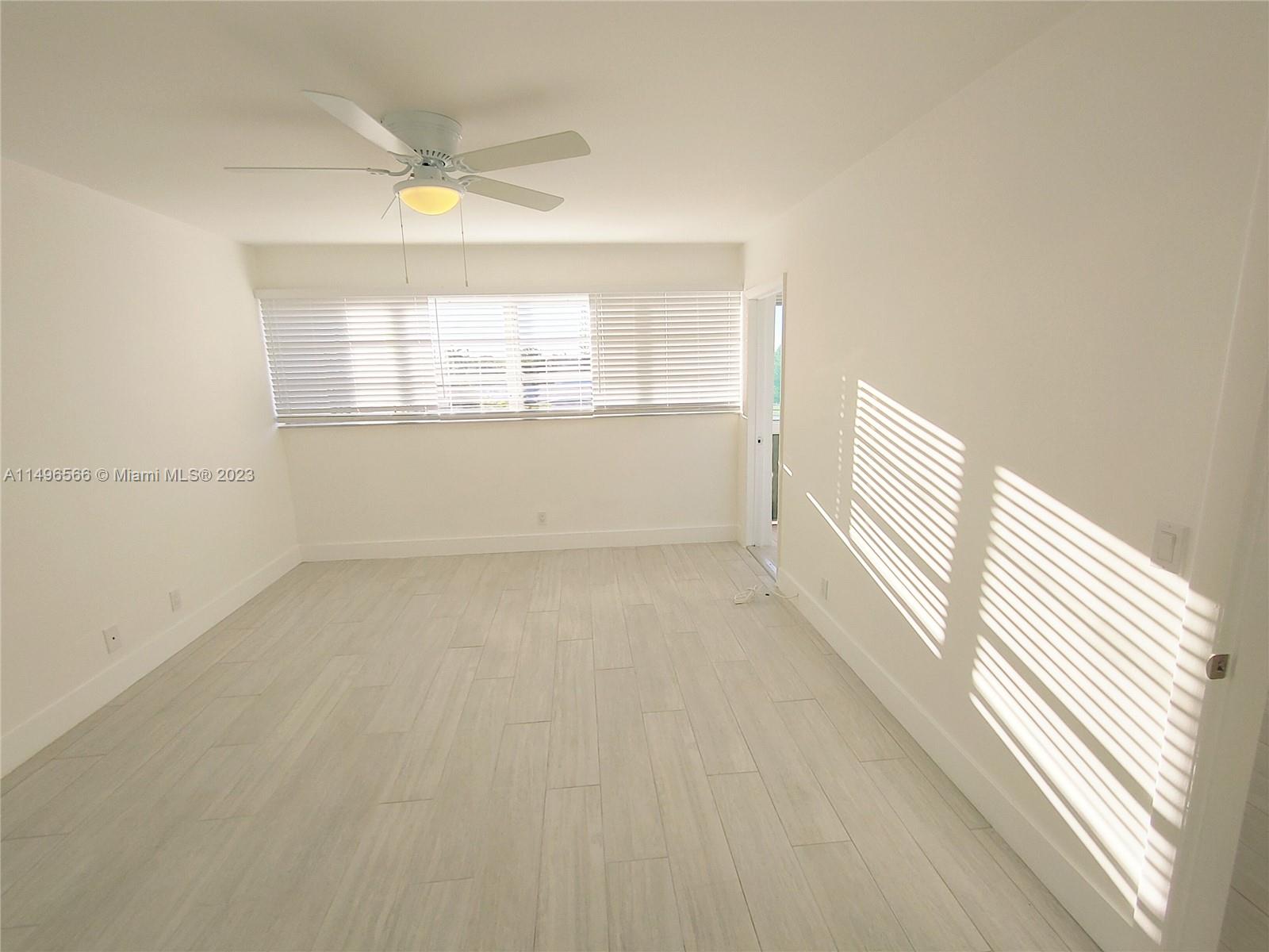 215 SE 3rd Ave 307C, Hallandale Beach, Florida 33009, 2 Bedrooms Bedrooms, ,1 BathroomBathrooms,Residential,For Sale,215 SE 3rd Ave 307C,A11496566