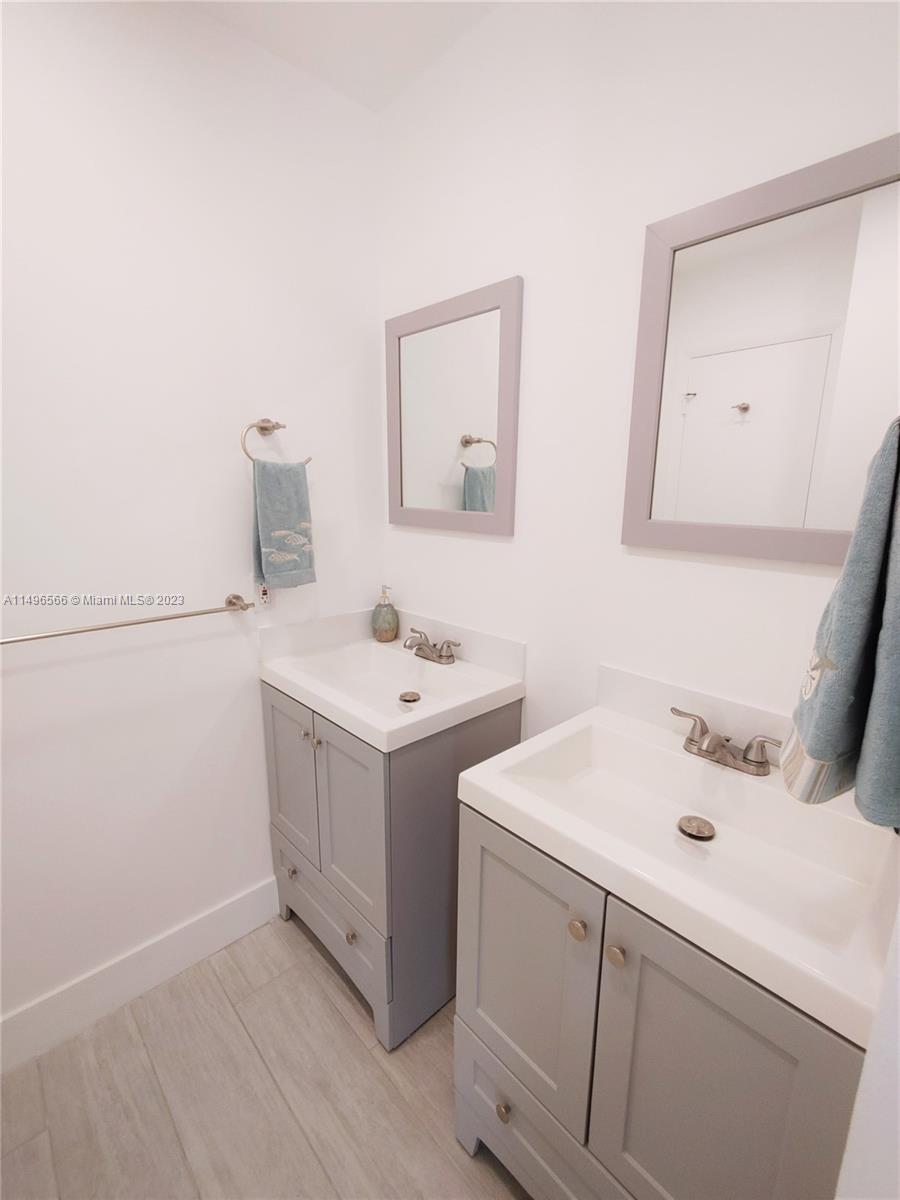215 SE 3rd Ave 307C, Hallandale Beach, Florida 33009, 2 Bedrooms Bedrooms, ,1 BathroomBathrooms,Residential,For Sale,215 SE 3rd Ave 307C,A11496566