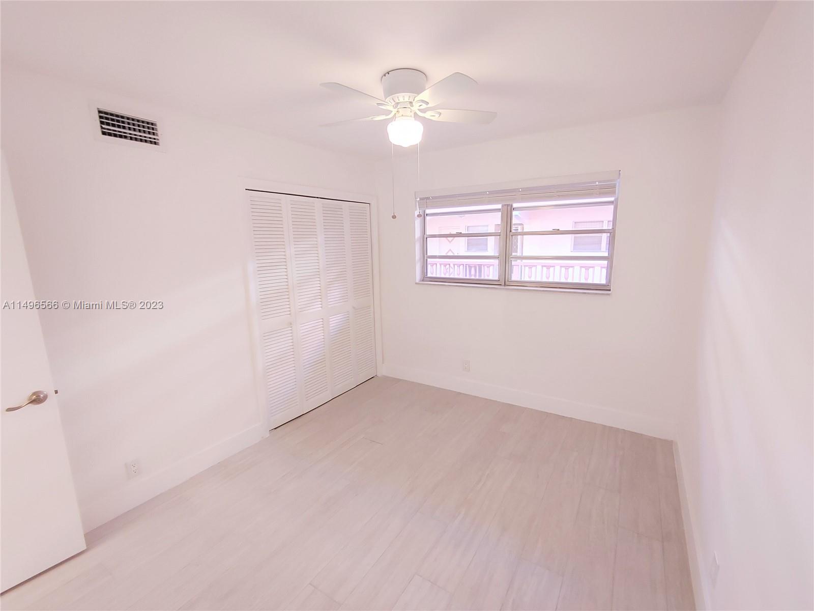 215 SE 3rd Ave 307C, Hallandale Beach, Florida 33009, 2 Bedrooms Bedrooms, ,1 BathroomBathrooms,Residential,For Sale,215 SE 3rd Ave 307C,A11496566