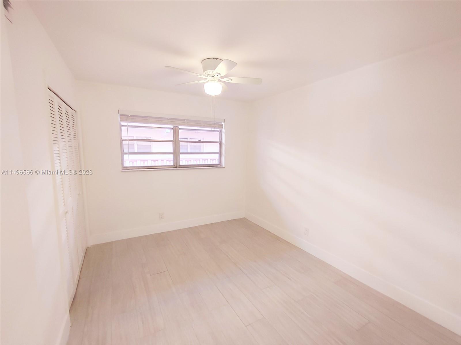 215 SE 3rd Ave 307C, Hallandale Beach, Florida 33009, 2 Bedrooms Bedrooms, ,1 BathroomBathrooms,Residential,For Sale,215 SE 3rd Ave 307C,A11496566