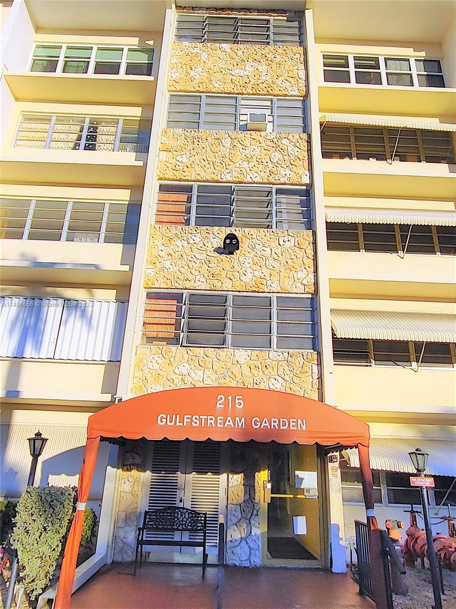 215 SE 3rd Ave 307C, Hallandale Beach, Florida 33009, 2 Bedrooms Bedrooms, ,1 BathroomBathrooms,Residential,For Sale,215 SE 3rd Ave 307C,A11496566