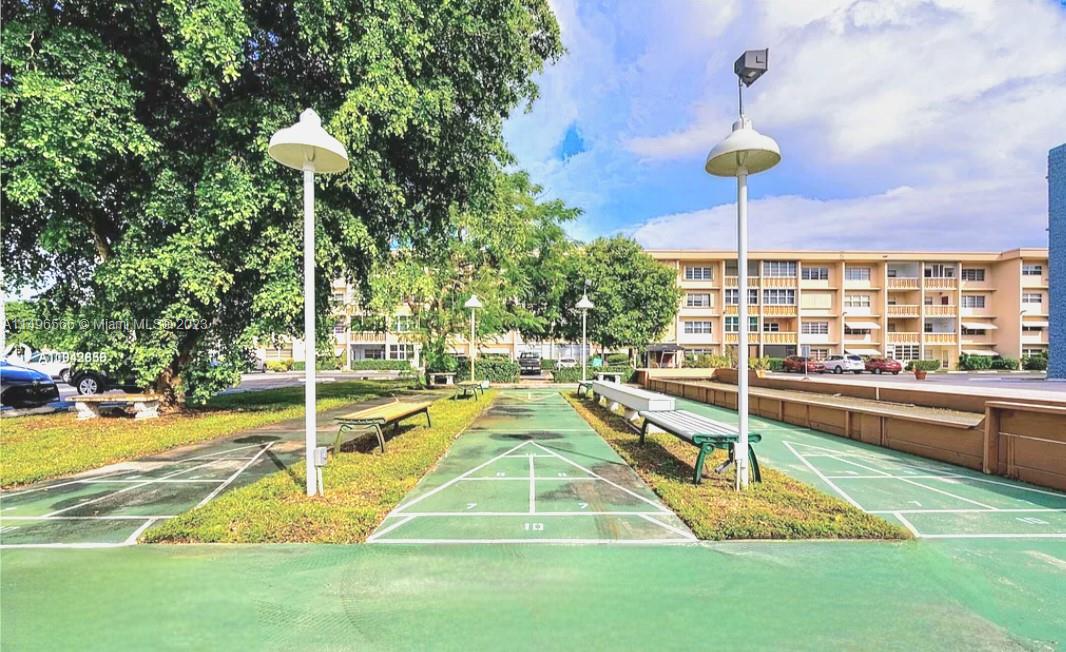 215 SE 3rd Ave 307C, Hallandale Beach, Florida 33009, 2 Bedrooms Bedrooms, ,1 BathroomBathrooms,Residential,For Sale,215 SE 3rd Ave 307C,A11496566