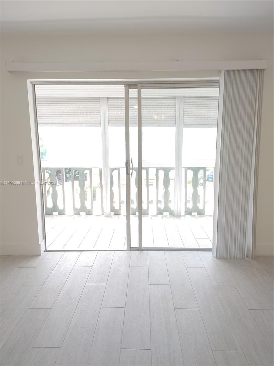 215 SE 3rd Ave 307C, Hallandale Beach, Florida 33009, 2 Bedrooms Bedrooms, ,1 BathroomBathrooms,Residential,For Sale,215 SE 3rd Ave 307C,A11496566