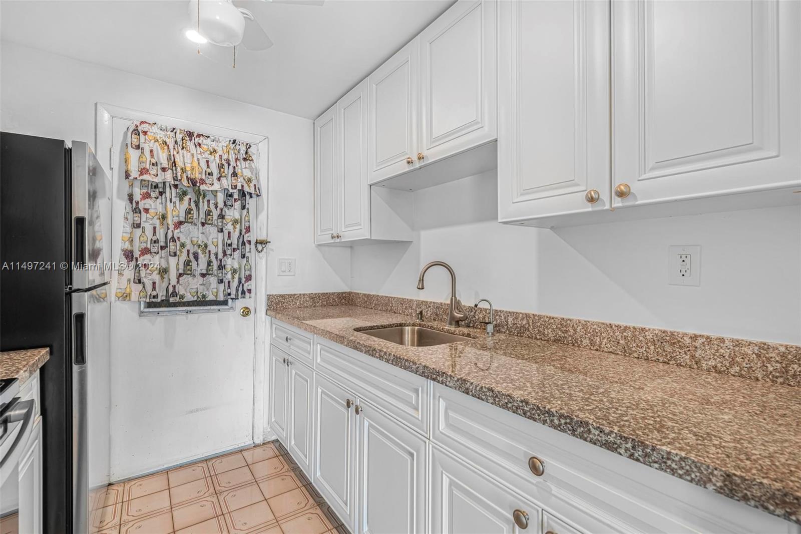 17000 NE 14th Ave 301, North Miami Beach, Florida 33162, 2 Bedrooms Bedrooms, ,1 BathroomBathrooms,Residential,For Sale,17000 NE 14th Ave 301,A11497241