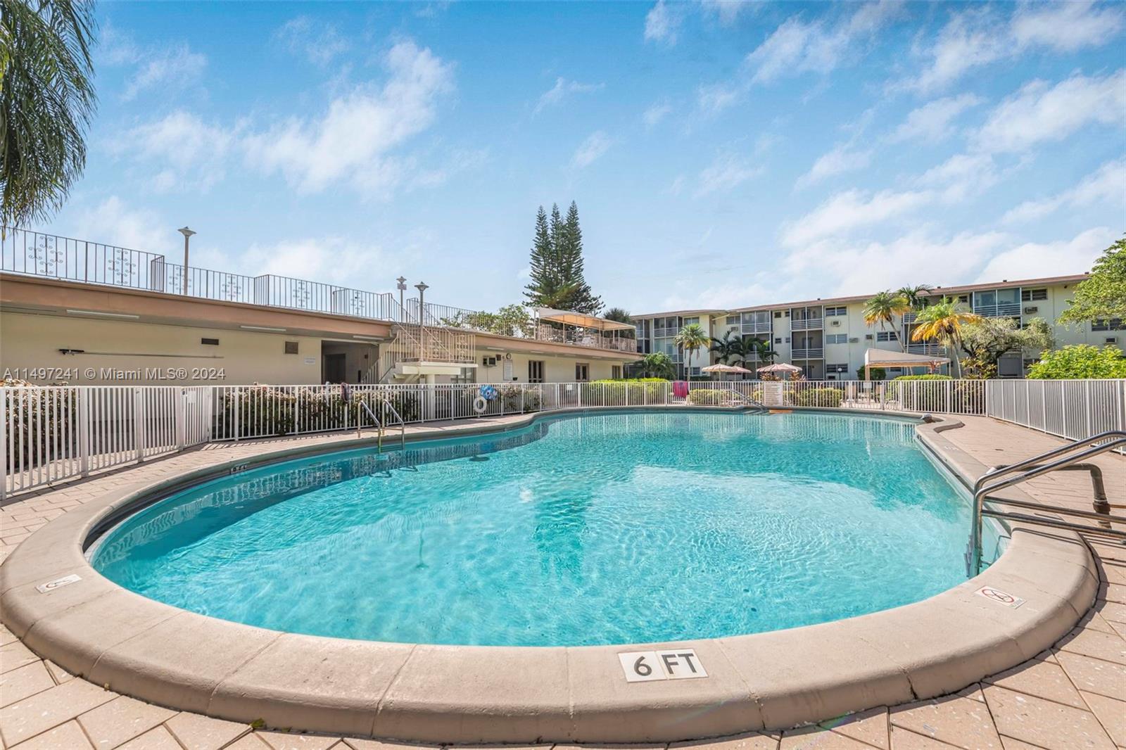 17000 NE 14th Ave 301, North Miami Beach, Florida 33162, 2 Bedrooms Bedrooms, ,1 BathroomBathrooms,Residential,For Sale,17000 NE 14th Ave 301,A11497241