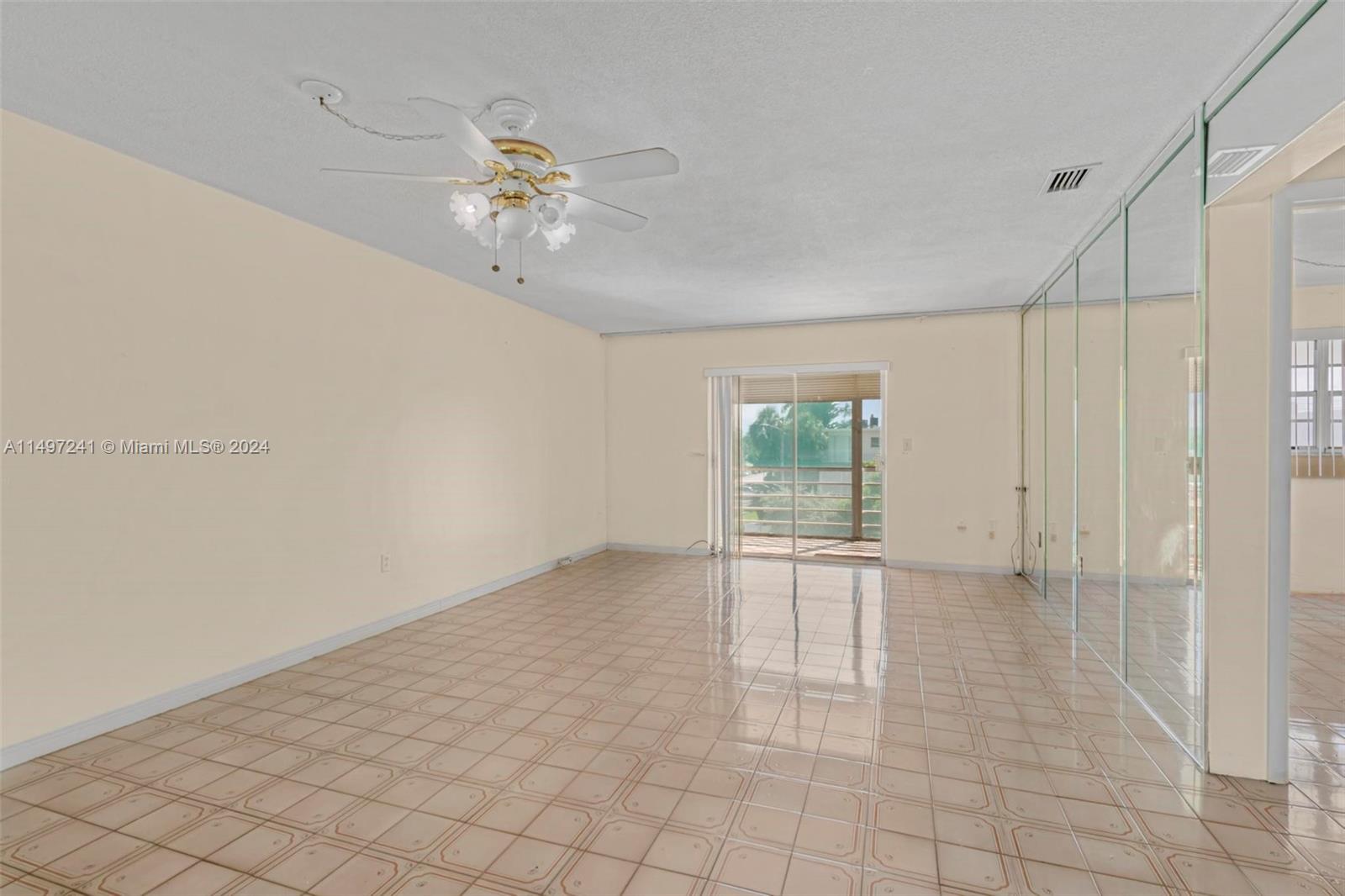 17000 NE 14th Ave 301, North Miami Beach, Florida 33162, 2 Bedrooms Bedrooms, ,1 BathroomBathrooms,Residential,For Sale,17000 NE 14th Ave 301,A11497241