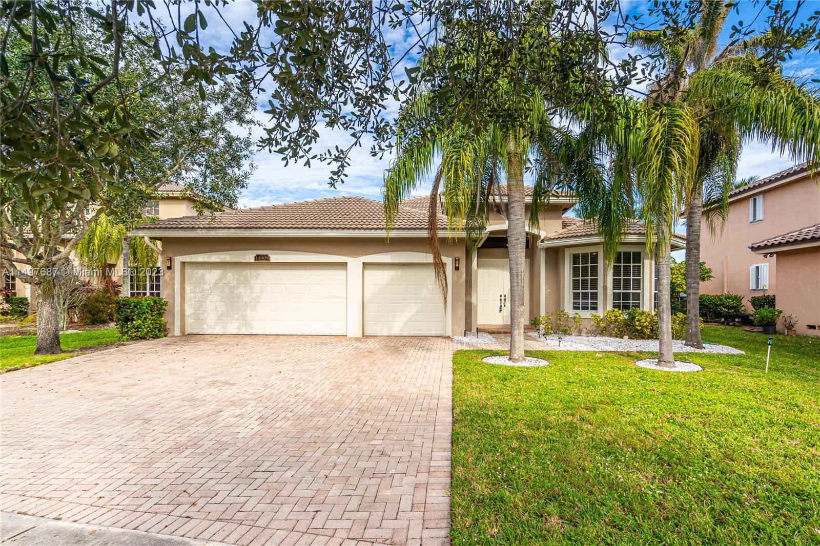 14909 SW 54th St  For Sale A11497687, FL