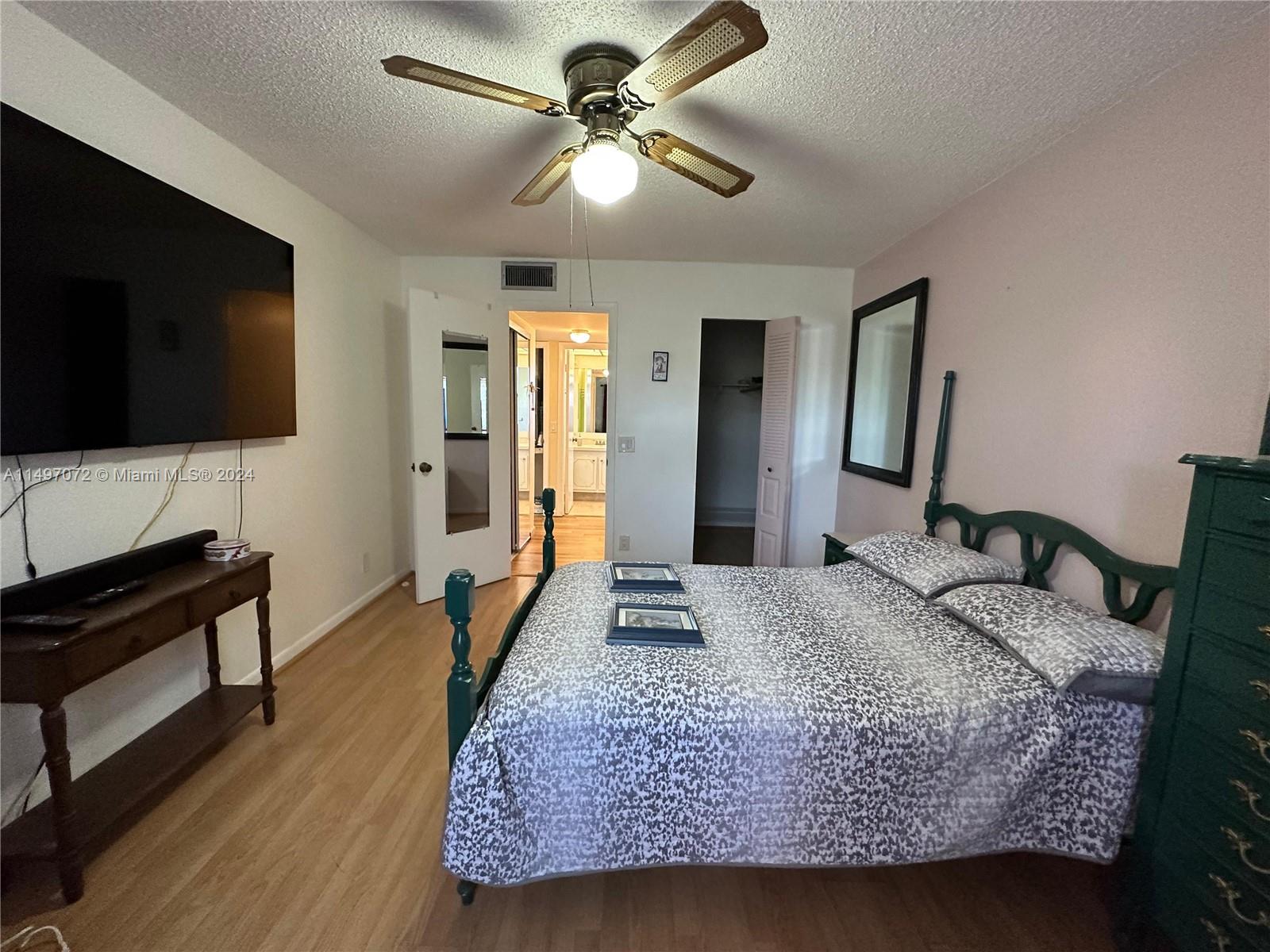 9621 Sunrise Lakes Blvd, Sunrise, FL, 33322 United States, 1 Bedroom Bedrooms, ,1 BathroomBathrooms,Residential,For Sale,Sunrise Lakes Blvd,A11497072