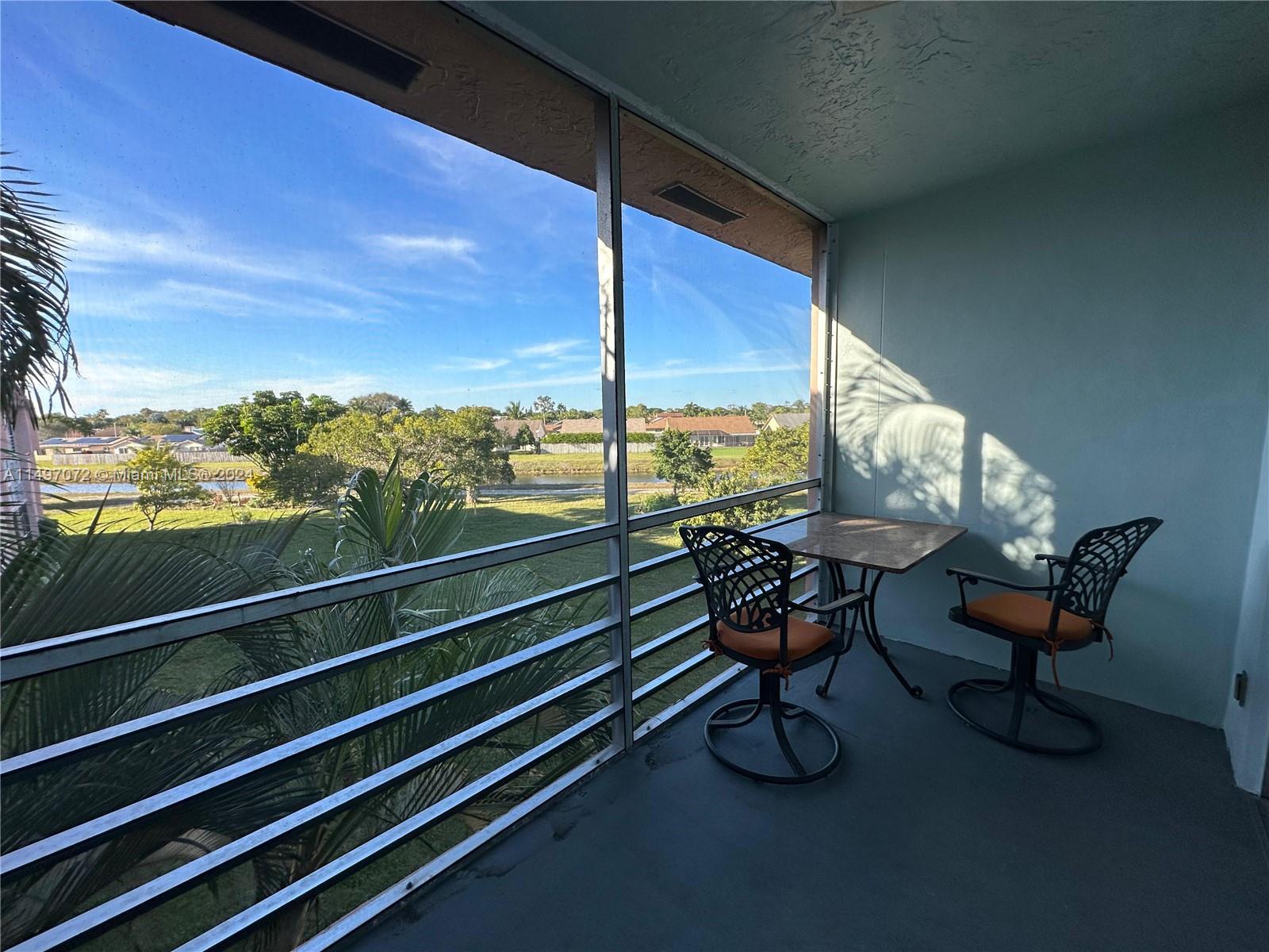 9621 Sunrise Lakes Blvd, Sunrise, FL, 33322 United States, 1 Bedroom Bedrooms, ,1 BathroomBathrooms,Residential,For Sale,Sunrise Lakes Blvd,A11497072