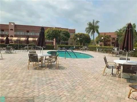 9621 Sunrise Lakes Blvd, Sunrise, FL, 33322 United States, 1 Bedroom Bedrooms, ,1 BathroomBathrooms,Residential,For Sale,Sunrise Lakes Blvd,A11497072