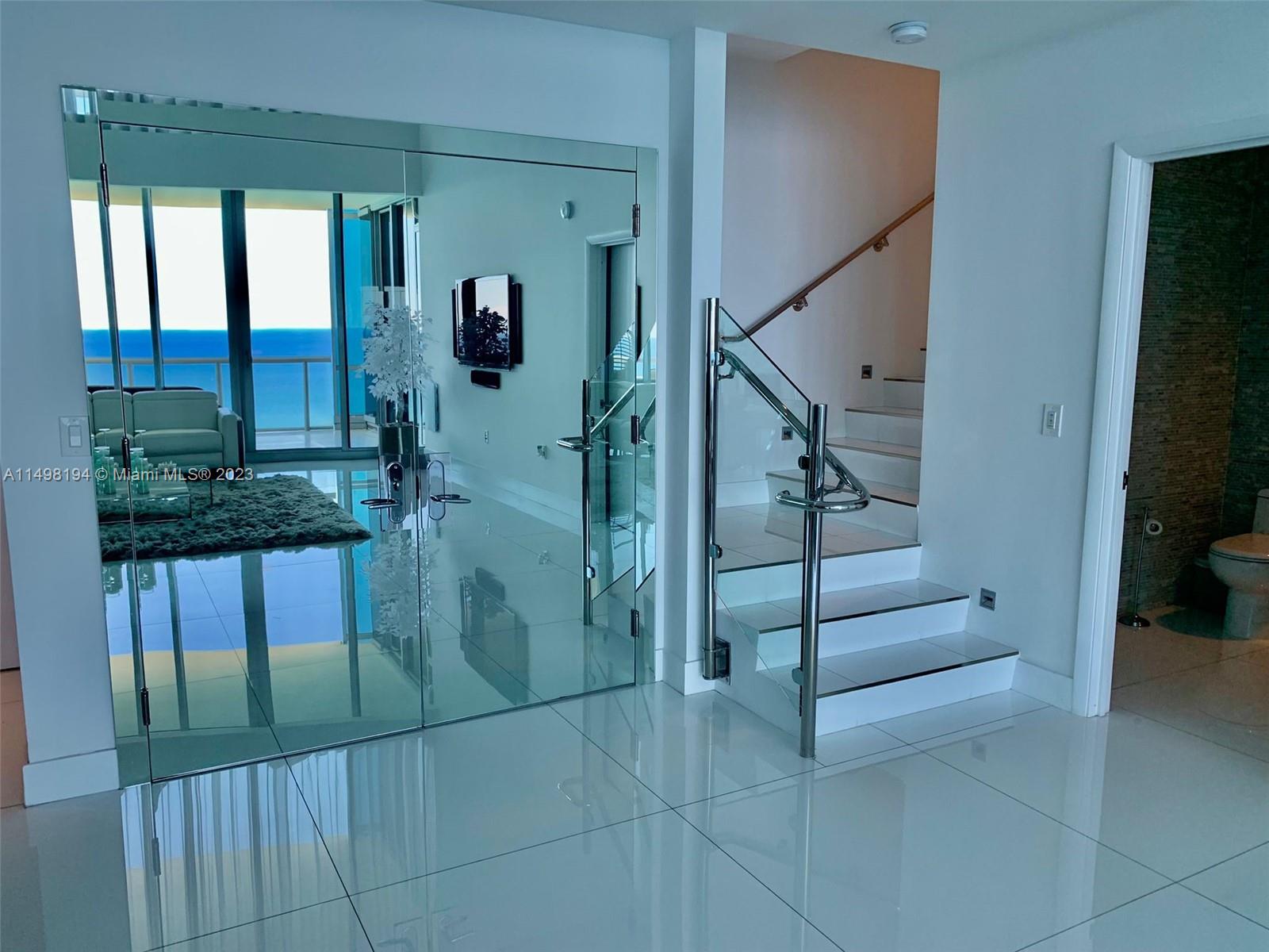 17121 Collins Ave 4403, Sunny Isles Beach, Florida 33160, 3 Bedrooms Bedrooms, ,3 BathroomsBathrooms,Residentiallease,For Rent,17121 Collins Ave 4403,A11498194