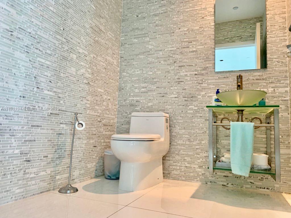 17121 Collins Ave 4403, Sunny Isles Beach, Florida 33160, 3 Bedrooms Bedrooms, ,3 BathroomsBathrooms,Residentiallease,For Rent,17121 Collins Ave 4403,A11498194