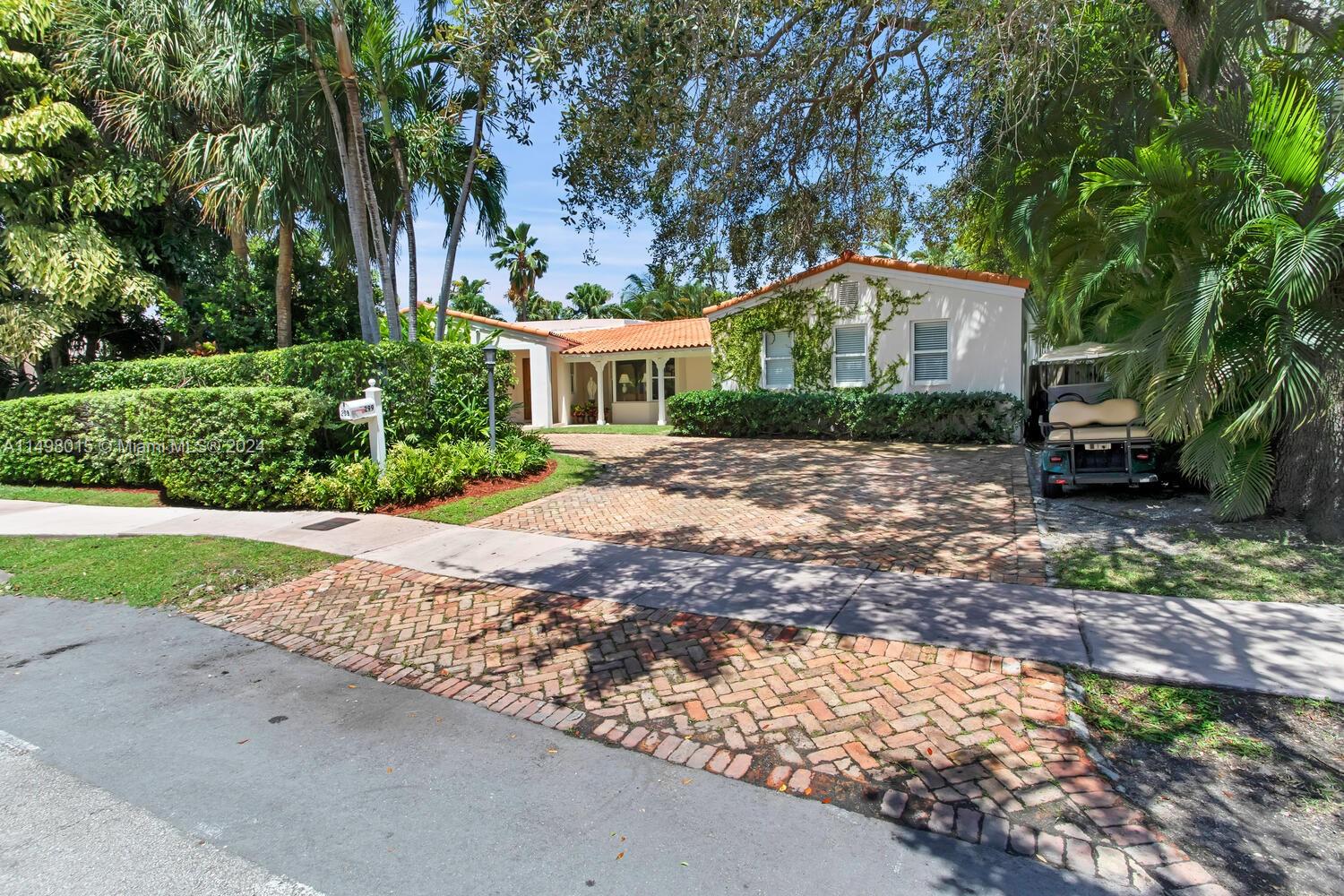 299 Mashta Dr Key Biscayne, FL 33149