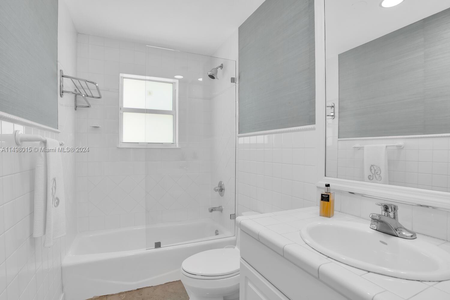 299 Mashta Dr, Key Biscayne, FL, 33149 United States, 4 Bedrooms Bedrooms, ,5 BathroomsBathrooms,Residential,For Sale,Mashta Dr,A11498015