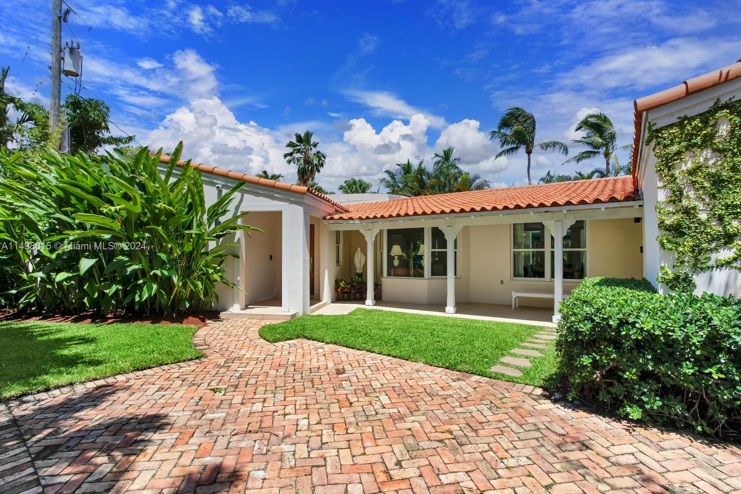 299 Mashta Dr, Key Biscayne, FL, 33149 United States, 4 Bedrooms Bedrooms, ,5 BathroomsBathrooms,Residential,For Sale,Mashta Dr,A11498015