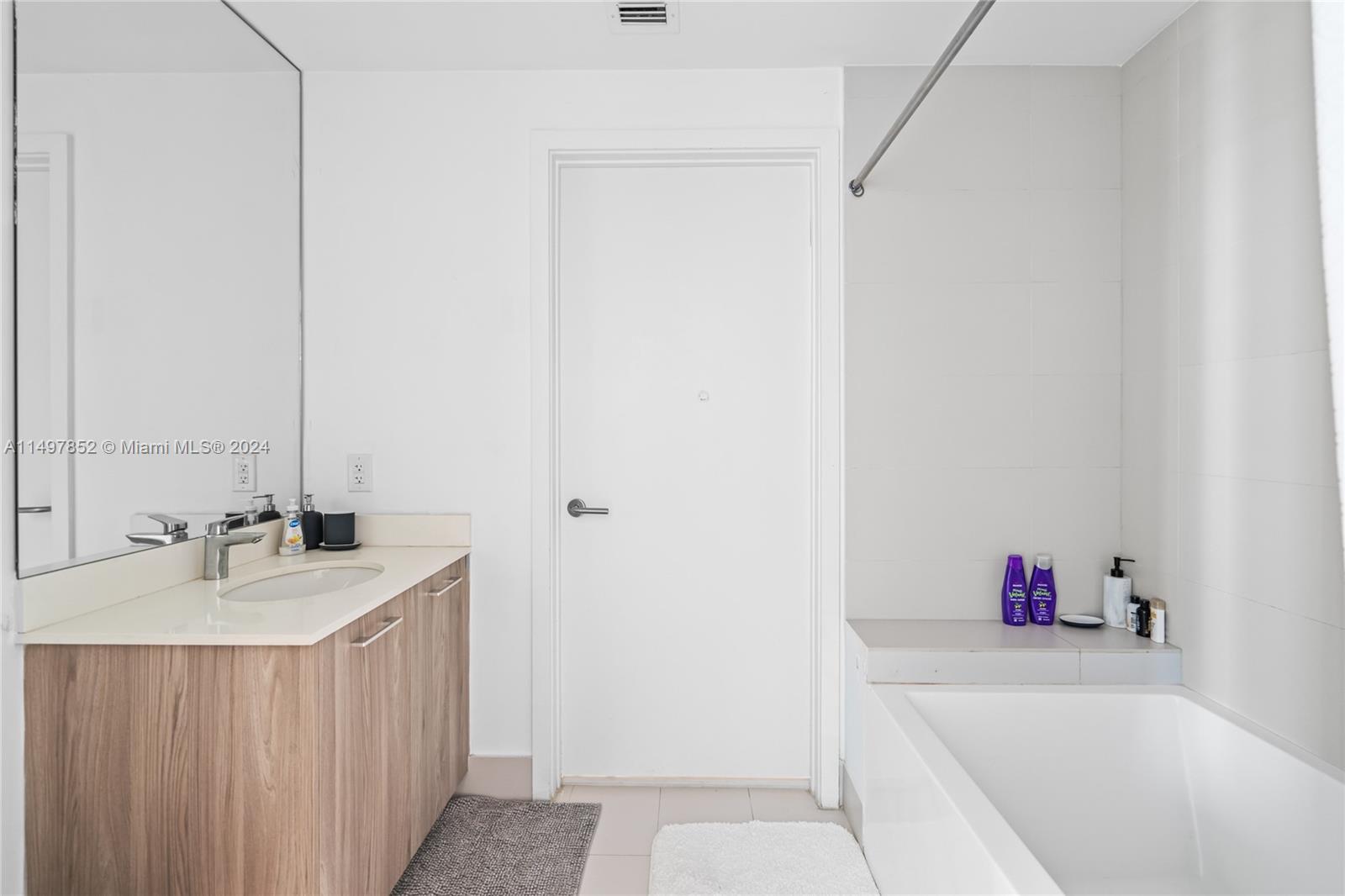 501 NE 31st 1110, Miami, Florida 33137, 2 Bedrooms Bedrooms, ,2 BathroomsBathrooms,Residential,For Sale,501 NE 31st 1110,A11497852