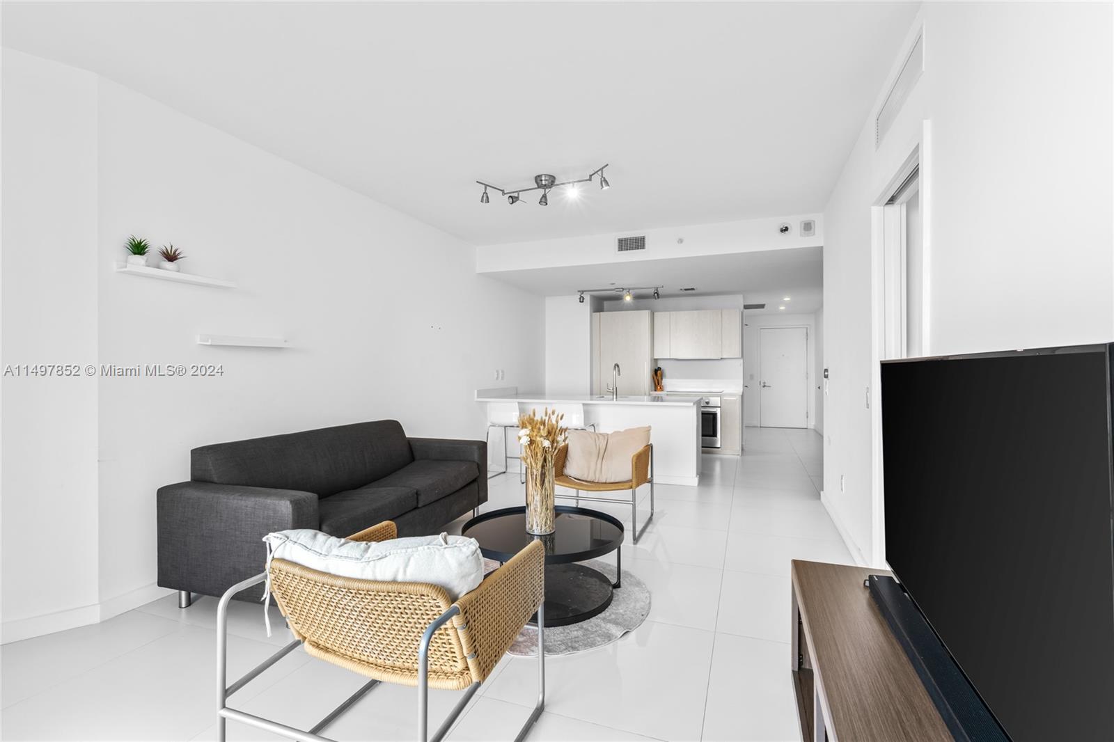 501 NE 31st 1110, Miami, Florida 33137, 2 Bedrooms Bedrooms, ,2 BathroomsBathrooms,Residential,For Sale,501 NE 31st 1110,A11497852