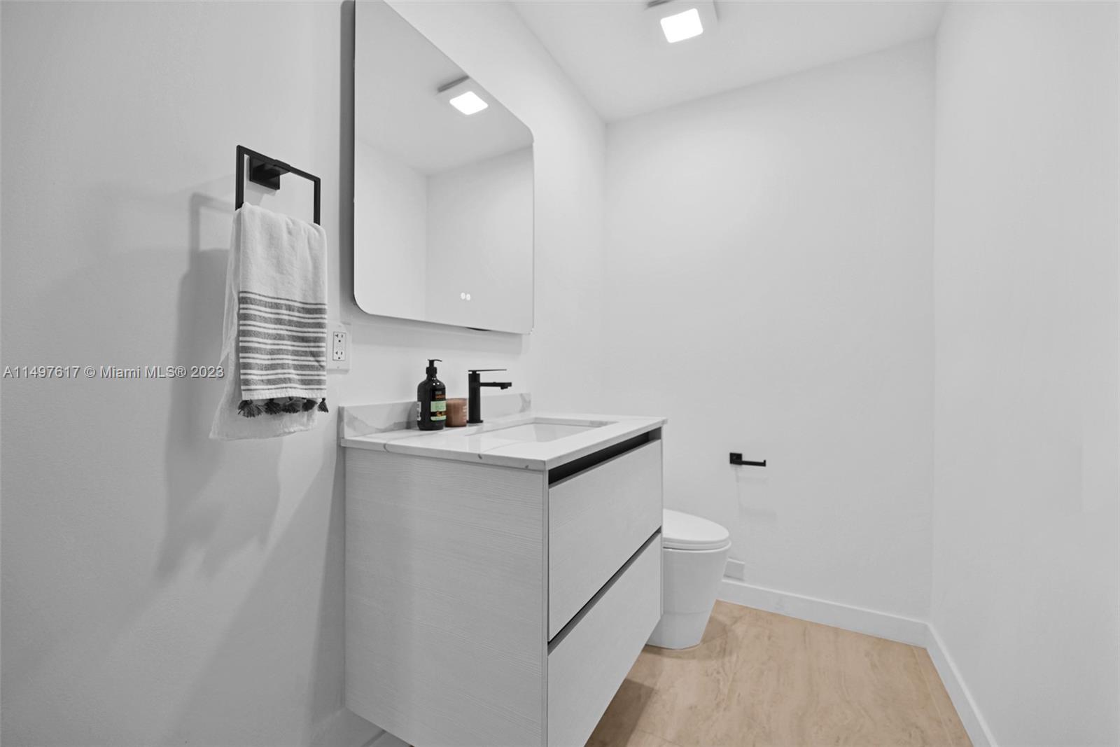 18090 52nd Ct, Southwest Ranches, FL, 33331 United States, 5 Bedrooms Bedrooms, ,5 BathroomsBathrooms,Residential,For Sale,52nd Ct,A11497617