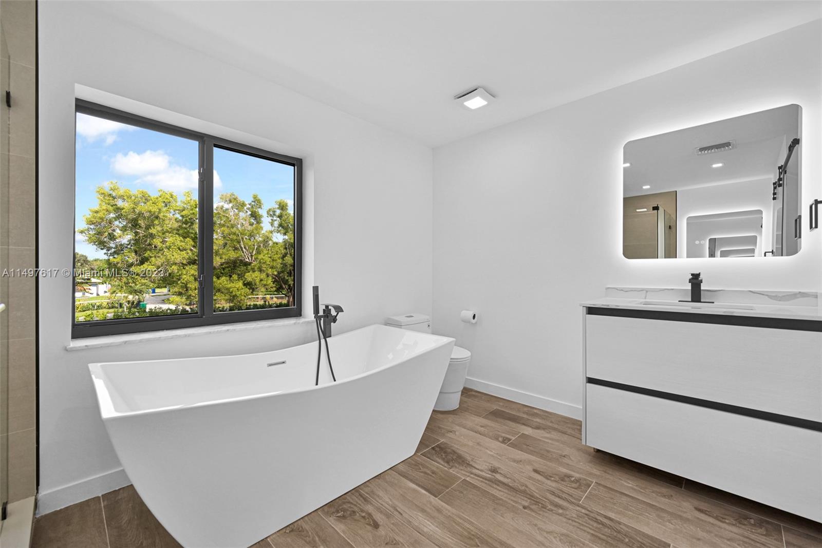 18090 52nd Ct, Southwest Ranches, FL, 33331 United States, 5 Bedrooms Bedrooms, ,5 BathroomsBathrooms,Residential,For Sale,52nd Ct,A11497617