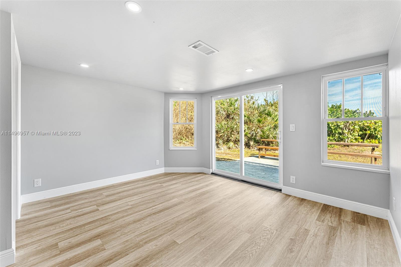 6403 Highway A1A, Melbourne Beach, FL, 32951 United States, 7 Bedrooms Bedrooms, ,7 BathroomsBathrooms,Residential,For Sale,Highway A1A,A11496957