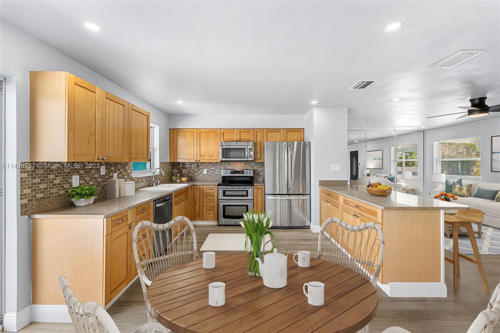 6403 Highway A1A, Melbourne Beach, FL, 32951 United States, 7 Bedrooms Bedrooms, ,7 BathroomsBathrooms,Residential,For Sale,Highway A1A,A11496957