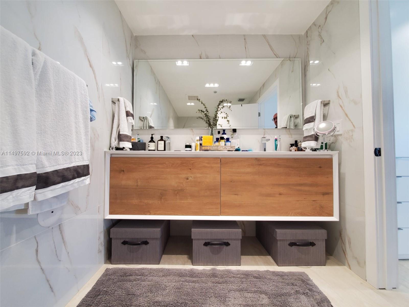 601 NE 36th St 1306, Miami, Florida 33137, 2 Bedrooms Bedrooms, ,2 BathroomsBathrooms,Residential,For Sale,601 NE 36th St 1306,A11497592