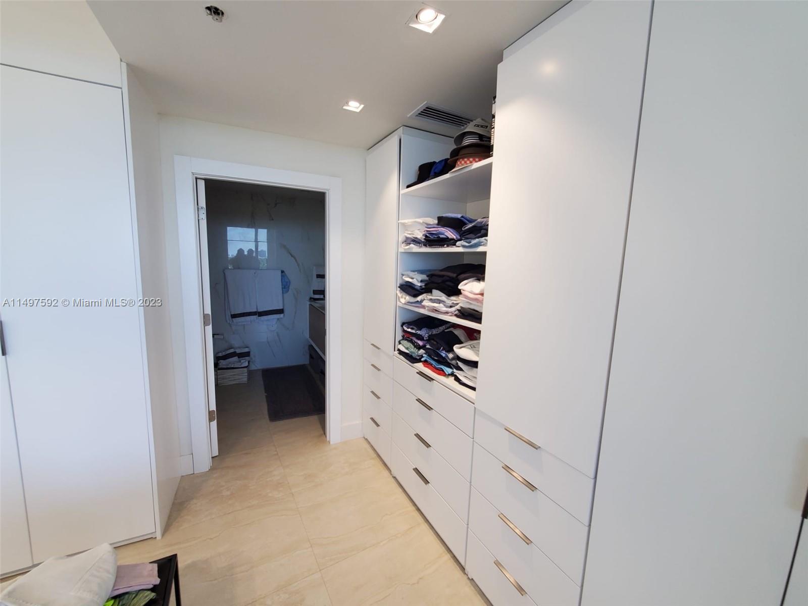 601 NE 36th St 1306, Miami, Florida 33137, 2 Bedrooms Bedrooms, ,2 BathroomsBathrooms,Residential,For Sale,601 NE 36th St 1306,A11497592